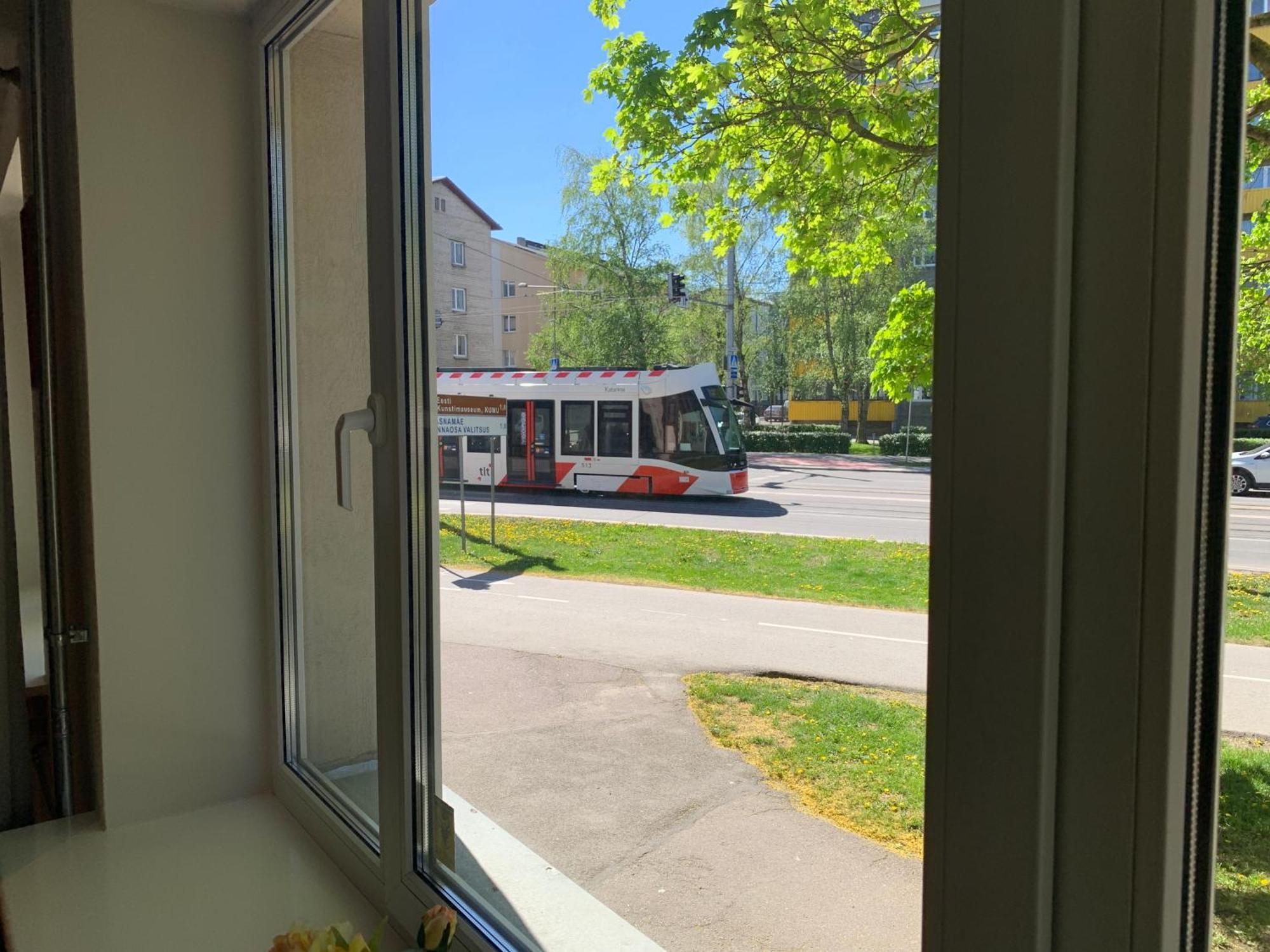 Dikol Two-Room Apartment-Self Check-In & Free Parking Near City Center Talin Exterior foto